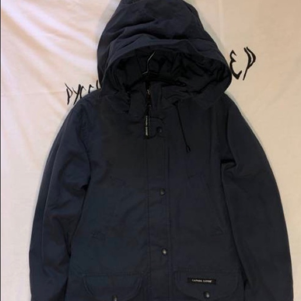Canada Goose parka Medium